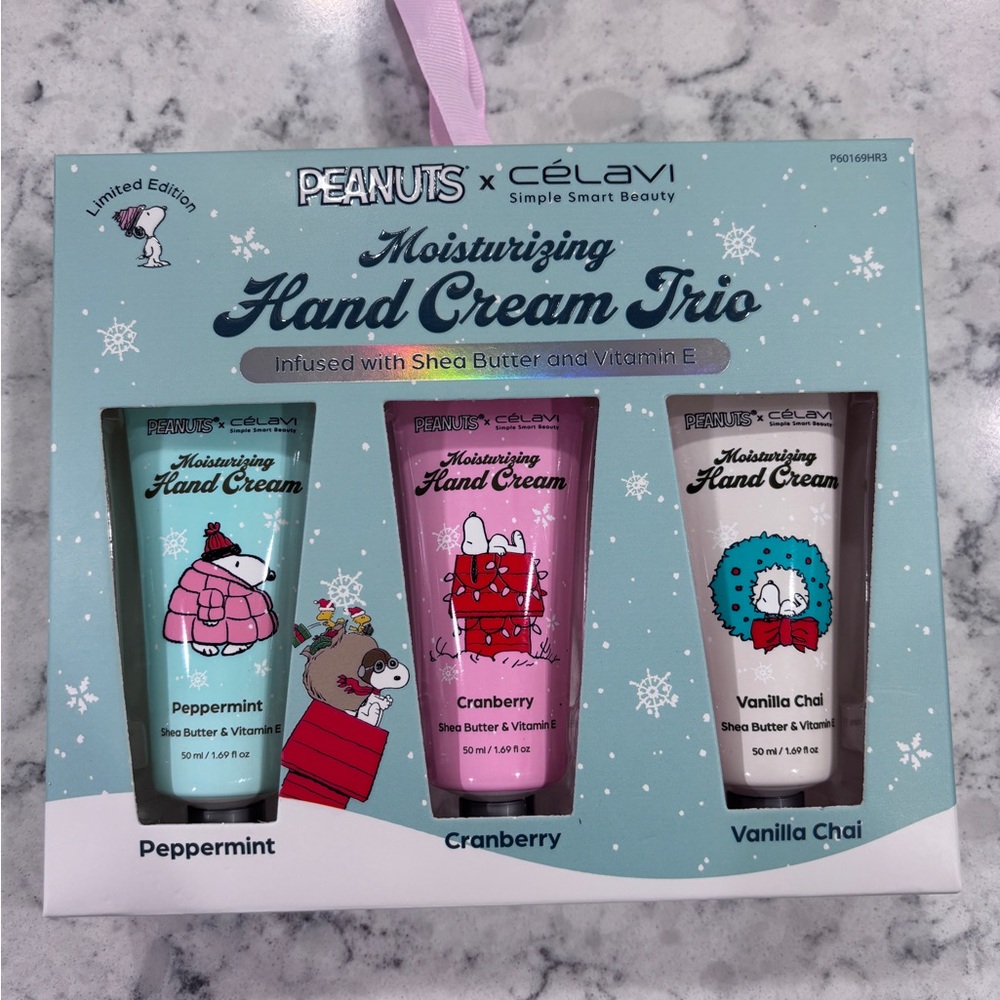 Peanuts Snoopy Christmas Holiday Three Pack Hand Creams NIP